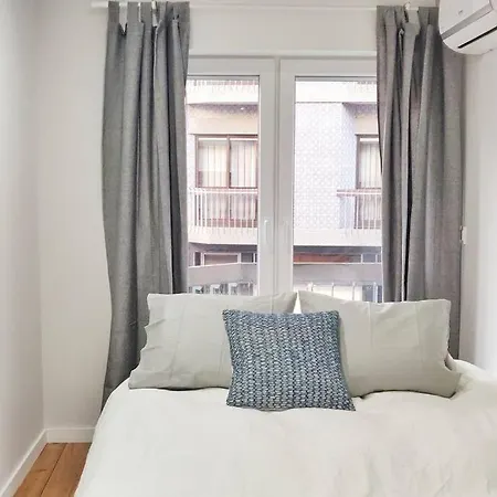 Two Bedroom Terrace Sanctuary In The Center *